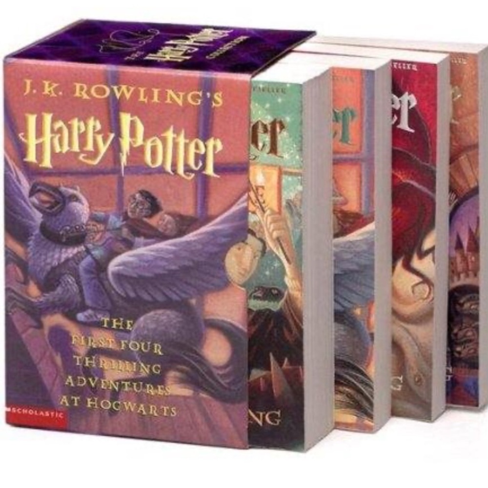 JK Rowling The Harry Potter Collection box set/1st 4 years-New/minor damage
